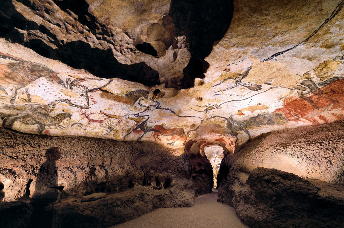 L'Art dans les Grottes de Lascaux : Voyage au Cœur de l'Expression Préhistorique.