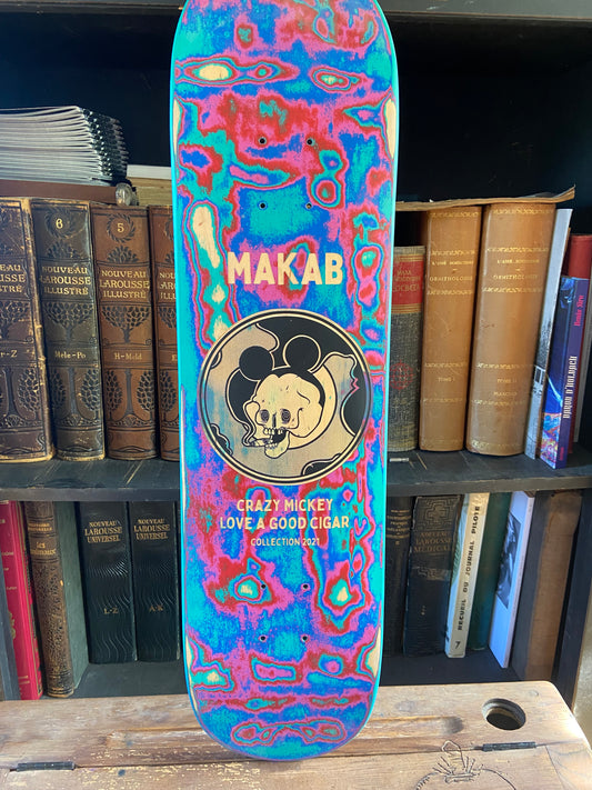 Skateboard gravé laser, élément décoratif de qualité unique et original, produit entièrement français.